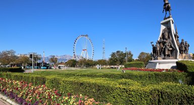 Antalya 4 milyon yazlık çiçekle bahara hazırlanıyor