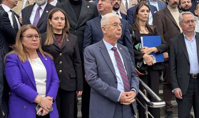 Antalya Büyükşehir Belediyesi'ne yönelik 'rüşvet' ve 'yolsuzluk' davasında 3'üncü gün