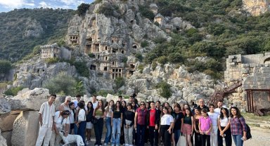 Antalyalı öğrenciler şehrini tanıyor