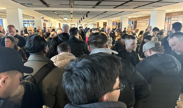 Berlin'de yine pasaport kuyruğu