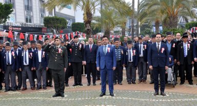 Çanakkale şehitleri törenle anıldı