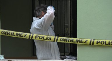Evinde ölü bulundu