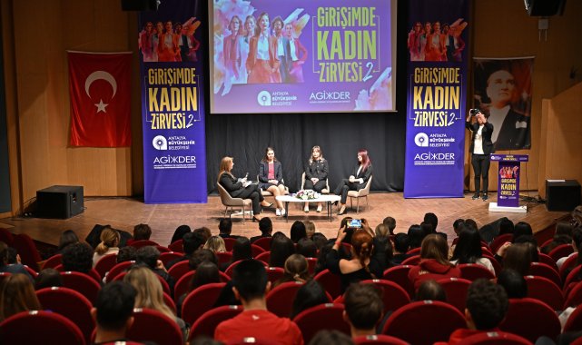 Girişimde Kadın Zirvesi'nin ikincisi düzenlendi