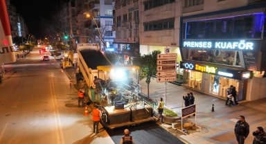 Güllük Caddesi'nde yol bakım ve onarım çalışması