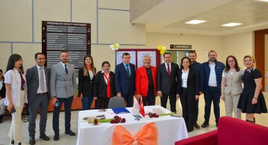 Hastanede Yaşlılar Haftası'na özel etkinlik