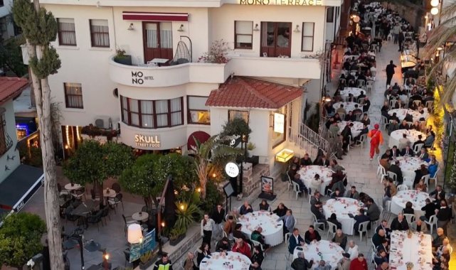Kaleiçi'nde büyük iftar buluşması