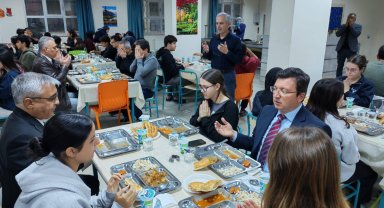 Kaymakam Şahin, lise öğrencileriyle iftarda buluştu