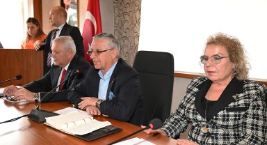 Kemer Belediyesi'nde mart meclisi