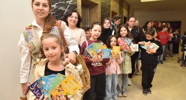 Kepez Kitap Fuarı'na yoğun ilgi