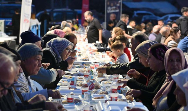 Kepez'de ramazan sofraları 55 bin kişiyi birleştirdi