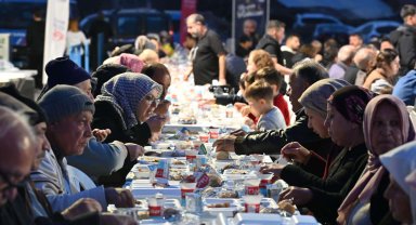 Kepez'de ramazan sofraları 55 bin kişiyi birleştirdi