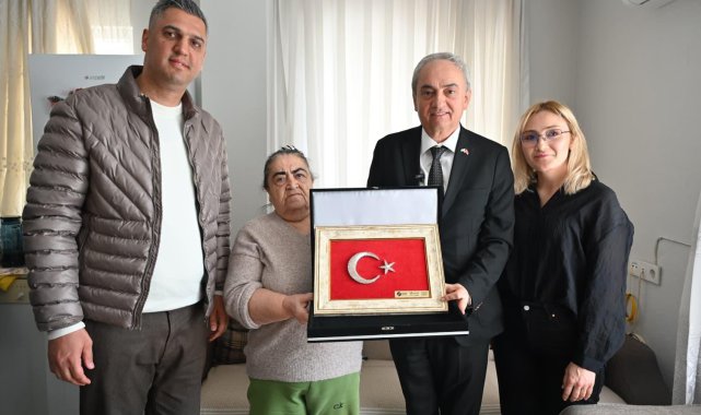 Kocagöz'den şehit annesine vefa ziyareti