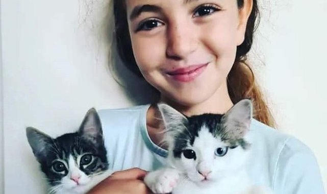 Köpekten kaçarken kamyonun çarpmasıyla hayatını kaybeden Mahra mezarı başında anıldı