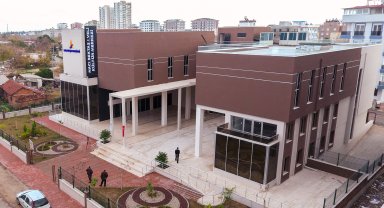 Muratpaşa'da tiyatro ve bağlama kursları için başvurular başladı