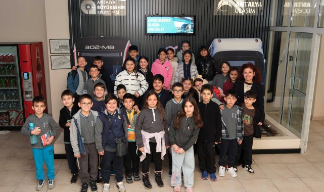 Öğrenciler tramvayın tarihini öğrendi