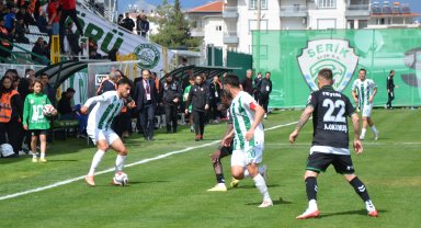 Serik Spor, taraftarına çifte bayram yaşattı: 2-0