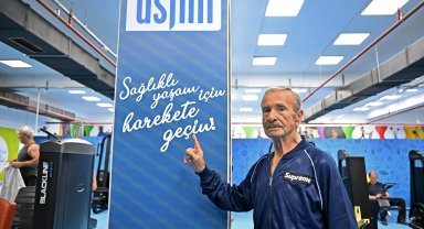 12 torunlu spor tutkunu 'Süper Dede' gençlere taş çıkartıyor