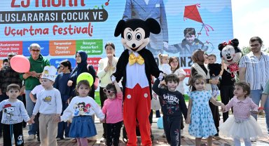23 Nisan Çocuk ve Uçurtma Festivali bayram coşkusuyla yaşanıyor