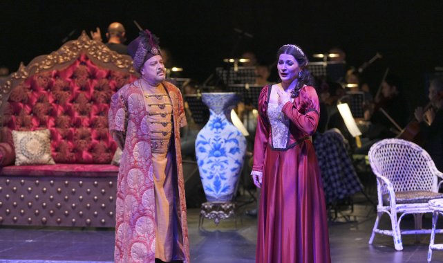 'Saraydan Kız Kaçırma'ya yoğun ilgi