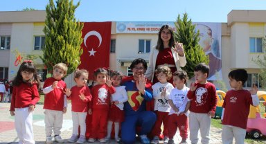 75. Yıl Kreş ve Çocuk Kulübü'nde 23 Nisan coşkusu