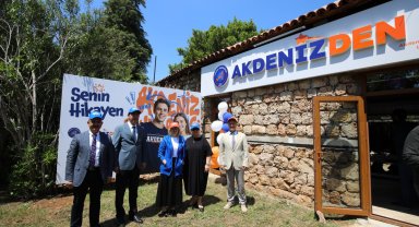 Akdeniz Üniversitesi logolu ürünler mağazası açıldı