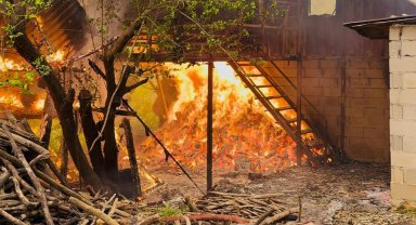 Alanya'da müstakil ev alevlere teslim oldu