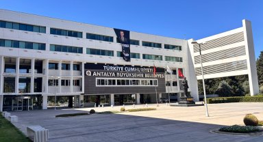 Antalya Büyükşehir Belediyesi'ne yönelik soruşturmada 34 gözaltı kararı