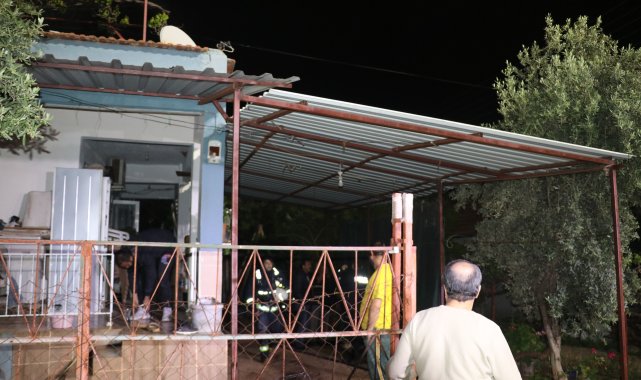 Antalya'da evin deposu yandı