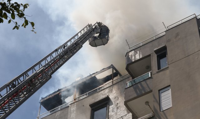 Antalyaspor'un eski yöneticisinin evinde yangın