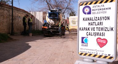 ASAT'tan Kaleiçi'nde kanalizasyon hattı temizliği