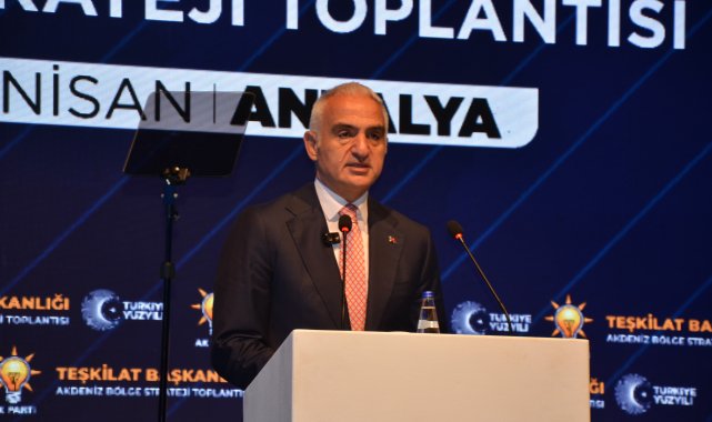 Bakan Ersoy: Artık her yıl kendini aşan ve yeni rekorlar kıran bir Türk turizmi var