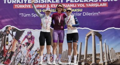 Bisiklet sporcusu Melike Çakır, Türkiye Kupası etabında birinci