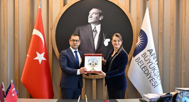 Büyükşehir'e Letonya Büyükelçisi'nden ziyaret