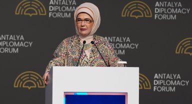 Emine Erdoğan'dan Filistinli çocukların eğitimi için çağrı