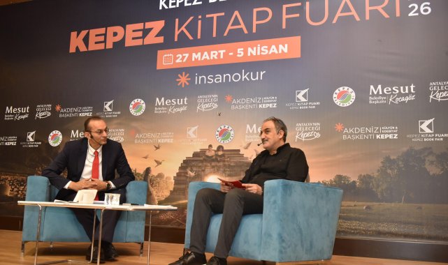 Kepez Kitap Fuarı'nda 'Yaşam Boyu Öğrenme' konuşuldu