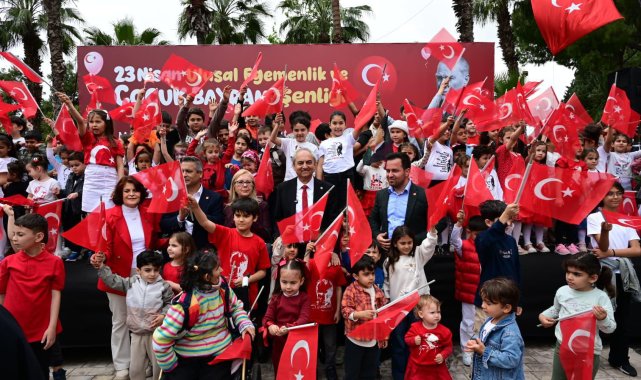 Kepez'de 23 Nisan coşkusu bayram kortejiyle taçlandı