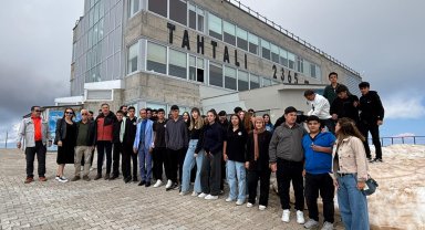 Öğrenciler zirveye çıktı