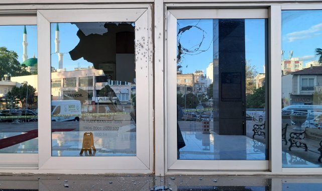 Serik Belediye binasına av tüfeğiyle ateş açan şüpheli gözaltına alındı