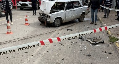 Sürücü ve eşi kazada yaralandı