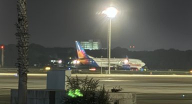 Uçakta rahatsızlanan pilot nedeniyle acil iniş