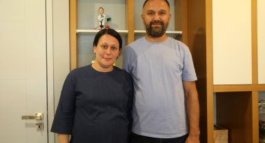 Anne karnındaki 200 gramlık bebeğin tıkalı idrar yolu lazerle açıldı