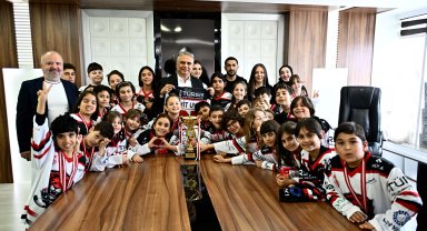 Sporculardan Başkan Uysal'a ziyaret