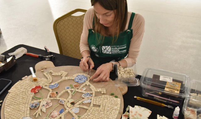 Uluslararası mozaik sanatçıları Kepez'de buluştu