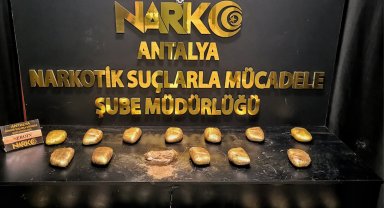 Aile görüntüsü vererek uyuşturucu taşıyan 3 şüpheli tutuklandı