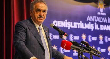 AK Parti Genel Başkan Yardımcısı Yazıcı: Rüzgara göre yönümüz değişmez