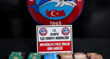 Durdurulan motosikletten 4 kilo uyuşturucu çıktı