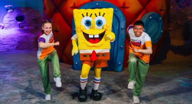 Kids Fest'te sevilen karakterler çocuklarla buluşuyor