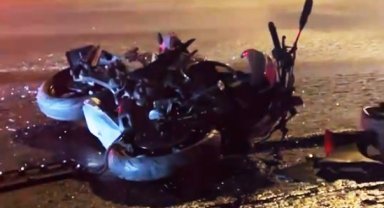 Minibüsle çarpışan motosikletin sürücüsü öldü