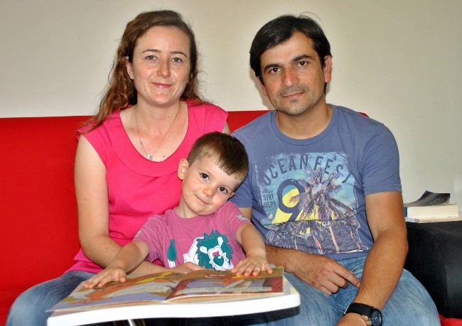 3 yaşında okumayı söktü, ingilizce öğrenmeye başladı