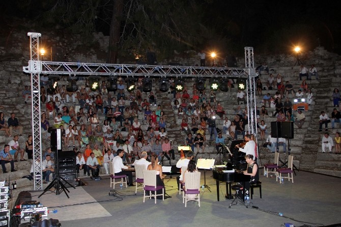 8. Phaselis Sanat etkinlikleri başladı
